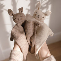 Main Sauvage knuffeldoekje bunny oat knitMSA.KC.BUN.OATb