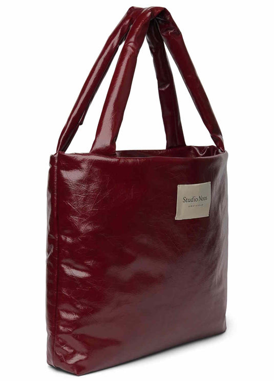 Studio Noos vegan leather mom bag burgundy