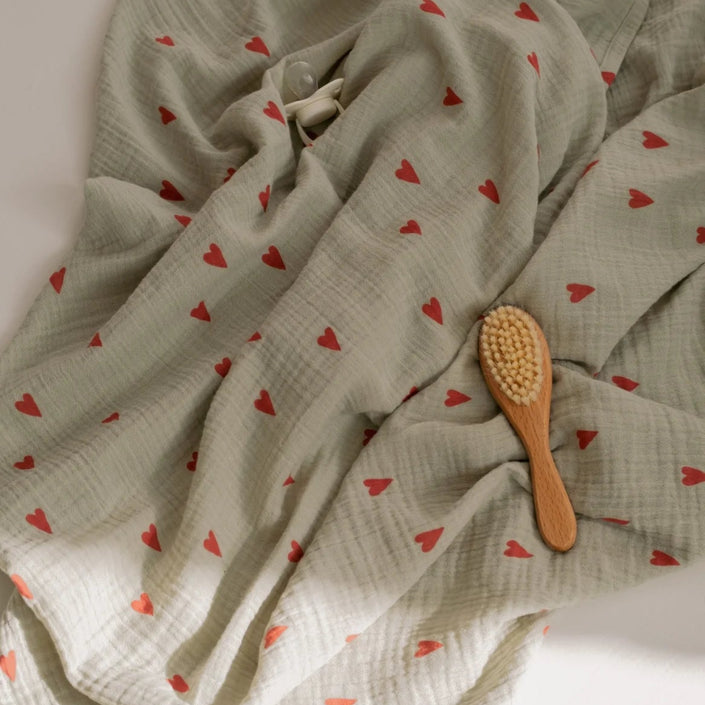 Studio Noos hydrofiele doek sage green hearts 120x120 6151900519506 c