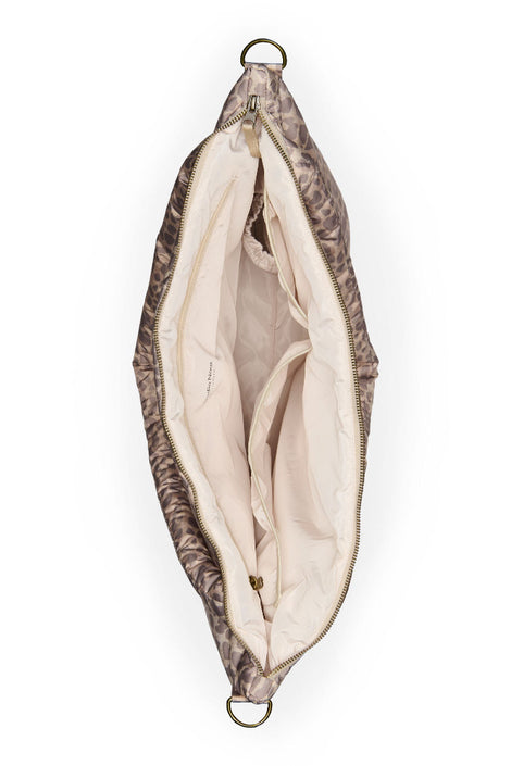 Studio Noos puffy diaper bag beige leopard 6151906669625 c