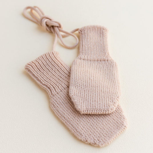 HVID mittens Fiza apricot 6-24 months