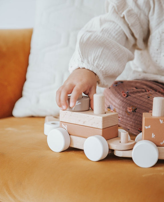 Label Label stacking train nougat 18 months +