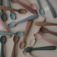 Mushie baby spoons stone mauve