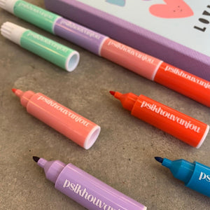 Rainbow felt tip pen