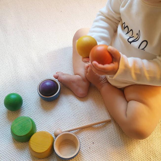Buy Grapat 12 regenboog bakjes met ballen 18 mnd+