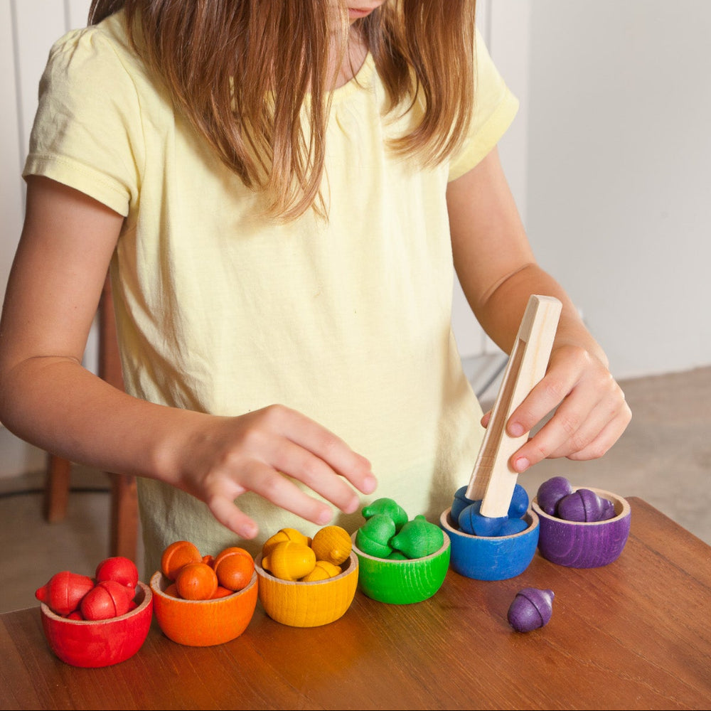Buy Grapat regenboog bakjes met eikels 3 jr+