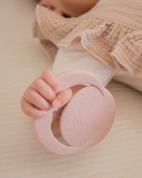 Label Label bijtring moon roze
