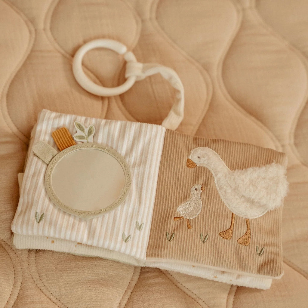 Little Dutch buggy boekje new born naturals 0 mnd+ 8713291884199
