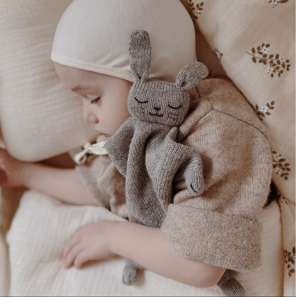 Buy Main Sauvage knuffeldoekje bunny grey knit