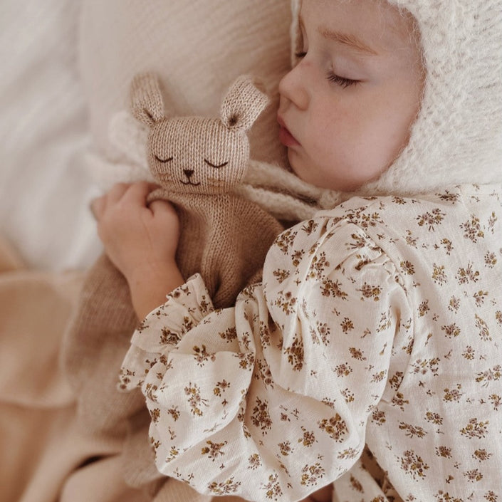 Main Sauvage knuffeldoekje bunny sand knit