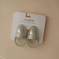 Mushie fruitspeen cambridge blue