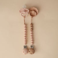 Mushie pacifier clip Eva blush wood