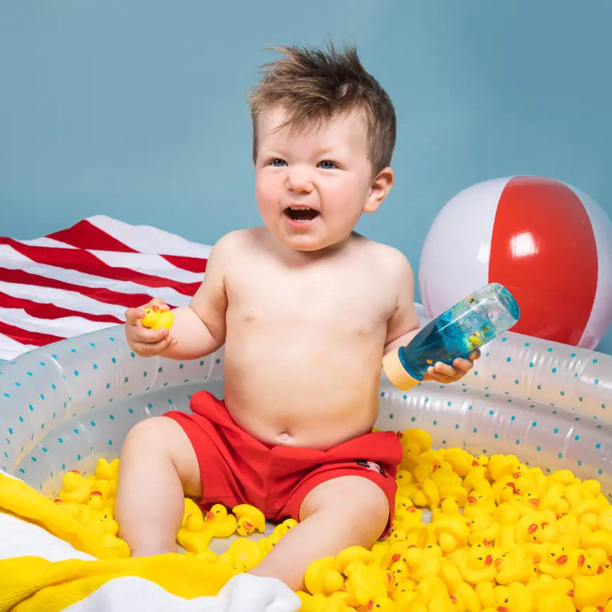 Petit Boum sensorische fles Move Ducky 3 mnd+ recyclebaar plastic + esdoorn hout