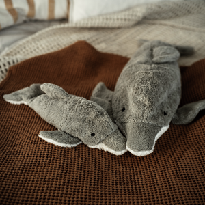 Senger Naturwelt heat cuddly dolphin small 2 months +