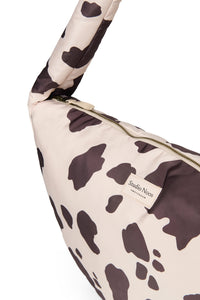 Studio Noos Puffy Cross Body bag holy cow e