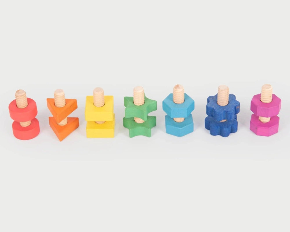 Tickit houten moeren en bouten regenboog 7 stks 12 mnd+33074001