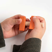 Tickit houten moeren en bouten regenboog 7 stks 12 mnd+33074001f