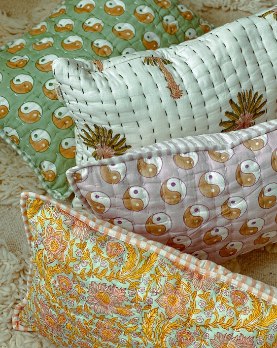 Unknown Stories kussen YinYang sage