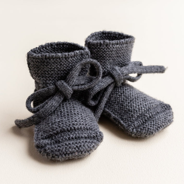HVID slippers charcoal 0-9 months