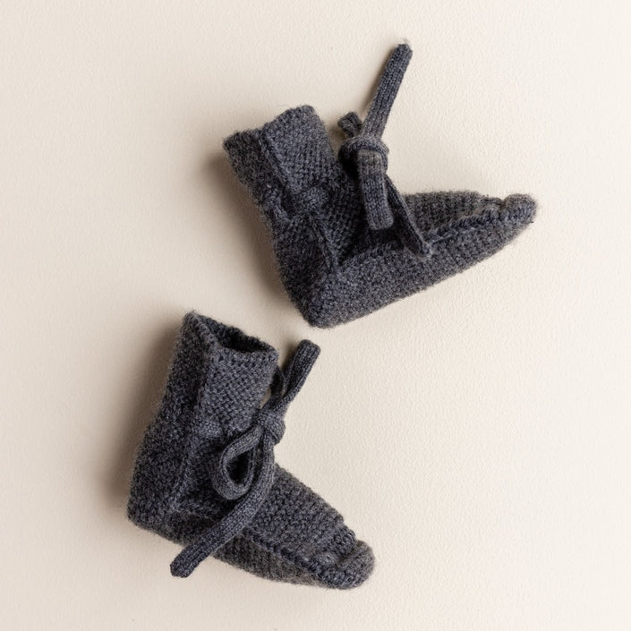 HVID slippers charcoal 0-9 months