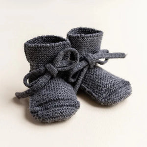 HVID slippers off white 0-12 months