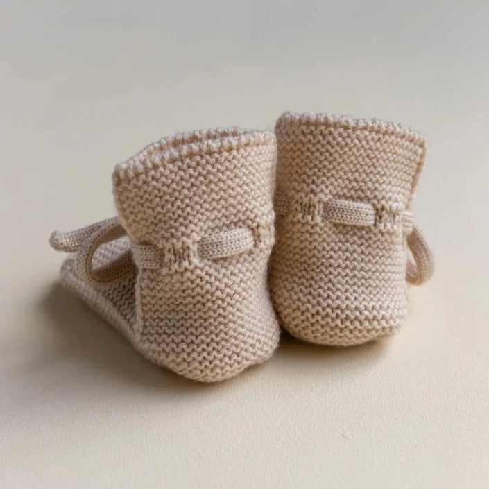 HVID slippers off white 0-12 months