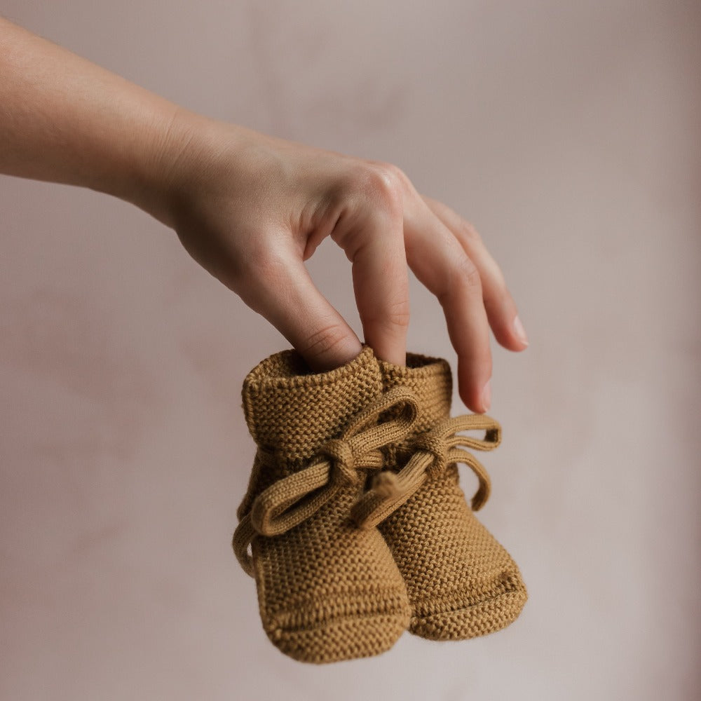 HVID slippers ocher 0-9 months 100% merino wol, fine italian