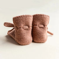 HVID slippers off white 0-12 months