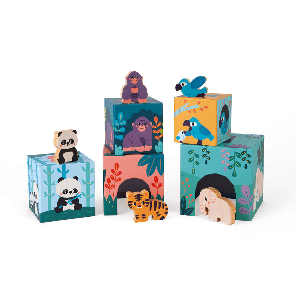 JANOD x WWF stacking tower with 5 wooden animals 1 yr+