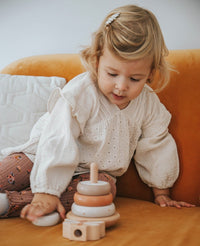 Label Label stacking tower nougat 1 yr+