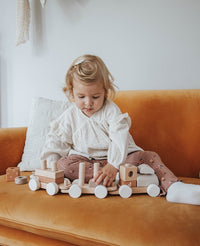 Label Label stacking train nougat 18 months +