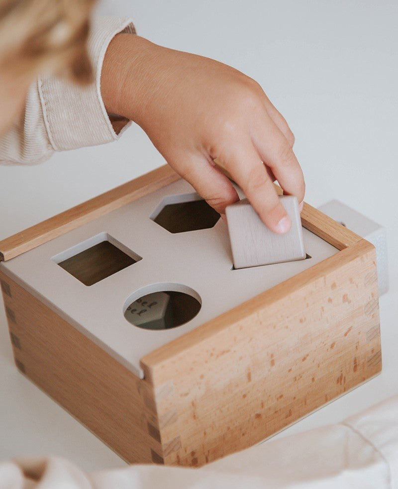 Label Label shape sorter nougat 18 months+
