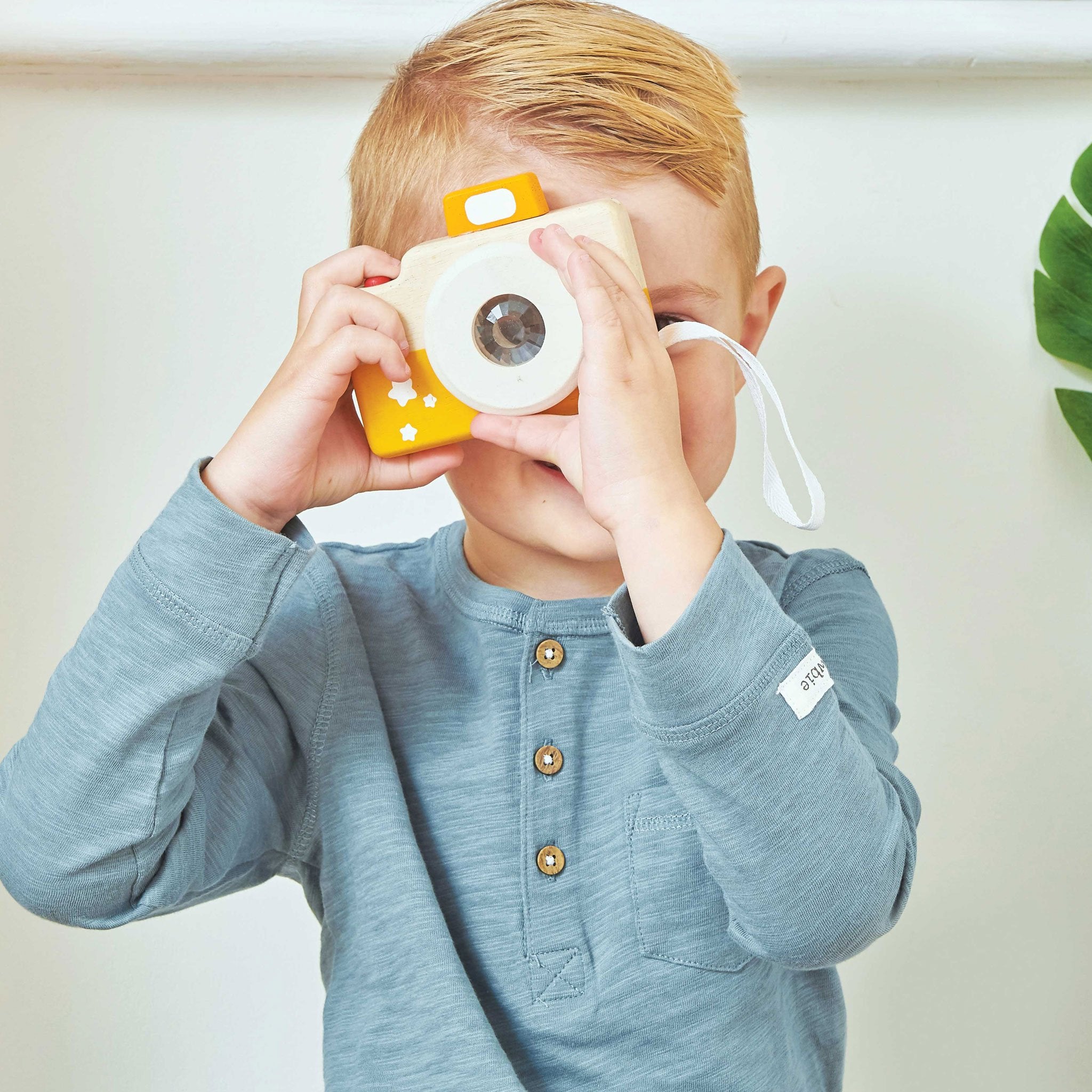 Le Toy Van party camera 18 months+