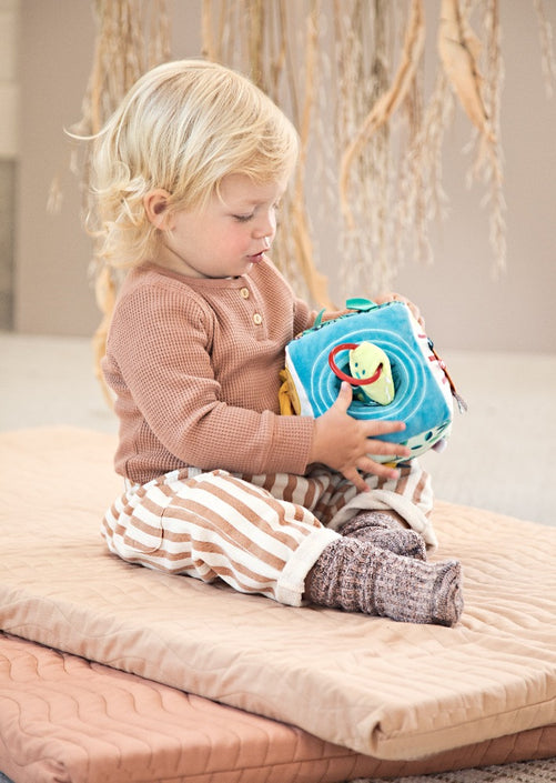 Lilliputiens activities cow Rosalie 9 m+