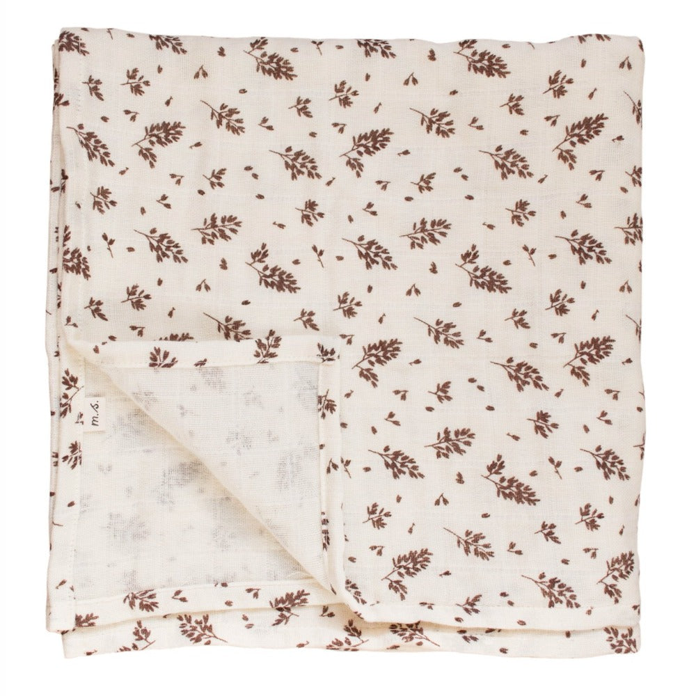 Main Sauvage hydrophilic cloth meadow