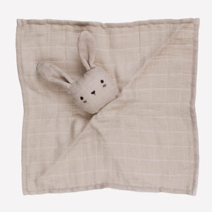 Main Sauvage cuddle cloth bunny