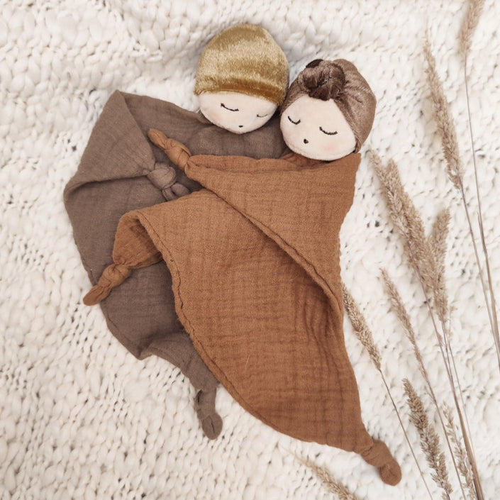 Mrs Ertha cuddle cloth Dou