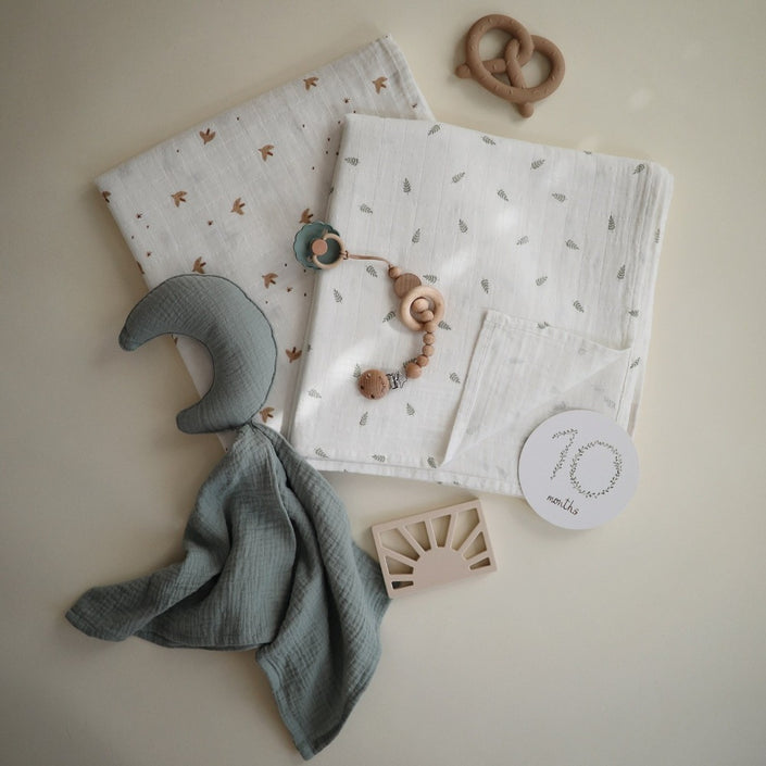 Mushie hydrophilic cloth sparrow