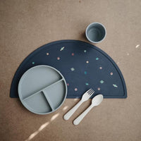 Mushie silicone plate cambridge blue