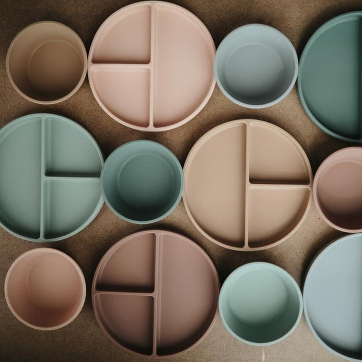 Mushie silicone bowl of blush