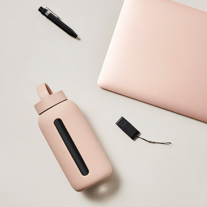 Muuki drinking bottle daily bottle desert rose 720 ml