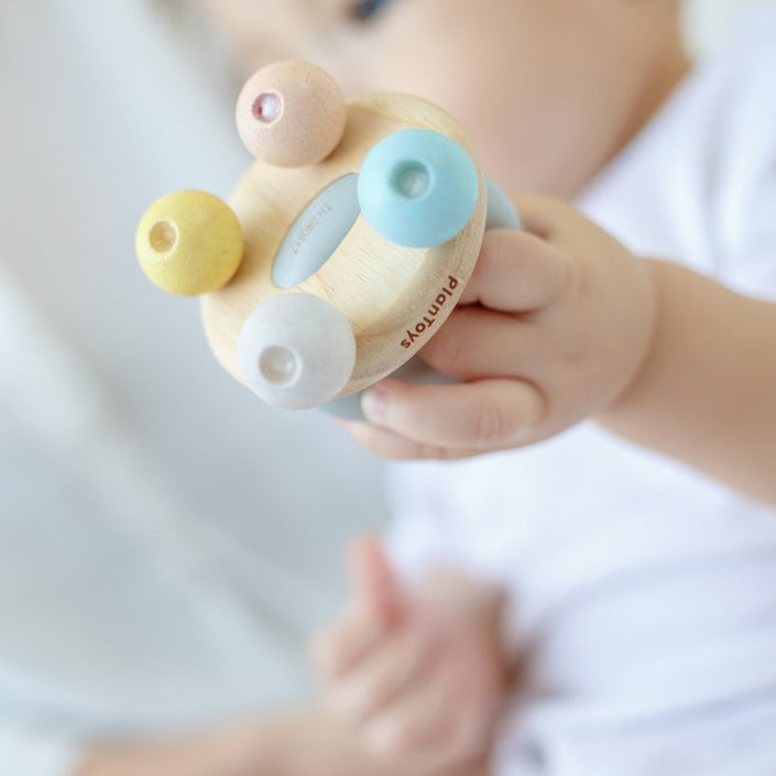 PLAN TOYS rattle 4 m+