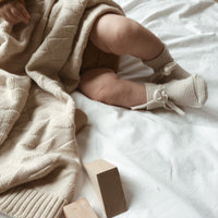 HVID slippers sand 0-9 months